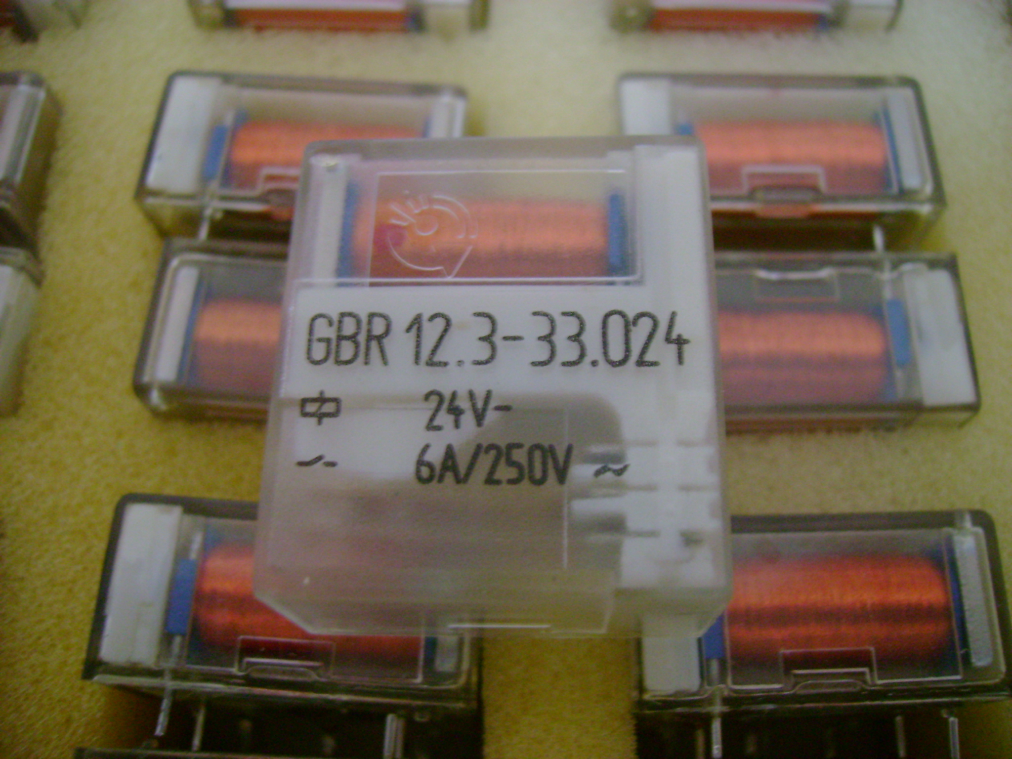 GBR 12.3 - neutrale elektromagnetische DDR Relais